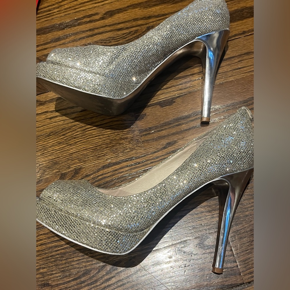 Michael Kors Glittering Silver Peep Toe Heels - Picture 11 of 15